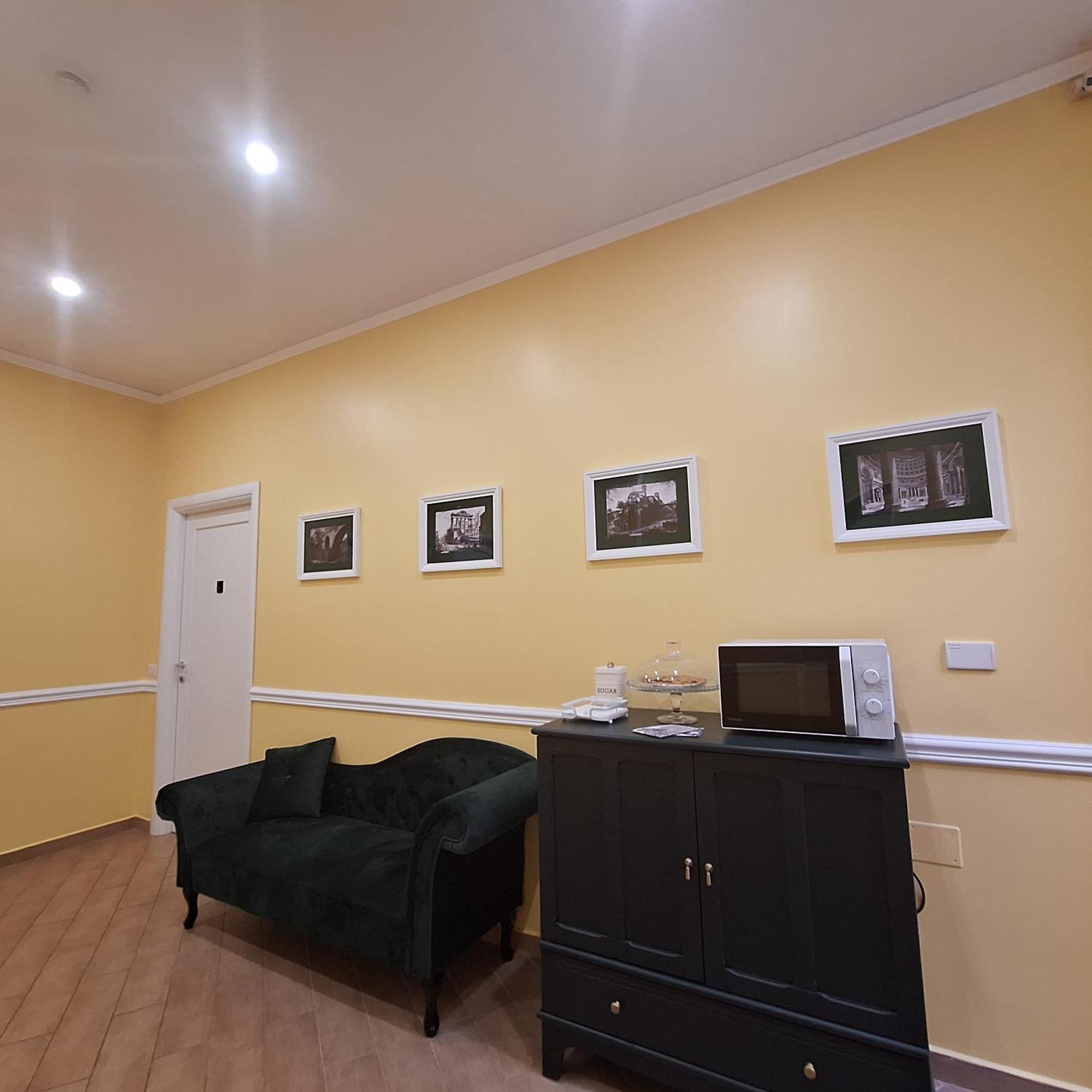 Pensión Residenze Serventi Longhi Roma